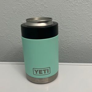 YETI 12 oz Can Insulator